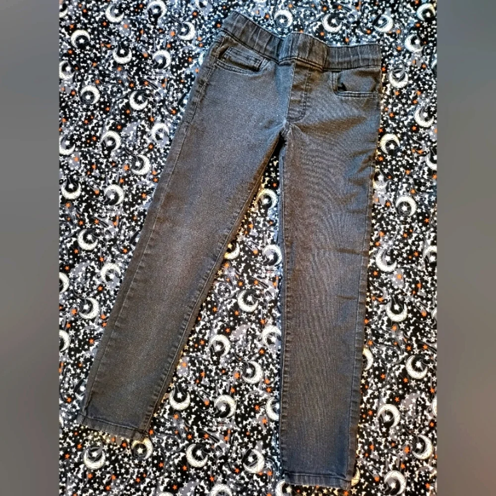 5/$13 Lee Jeans - Picture 1 of 3